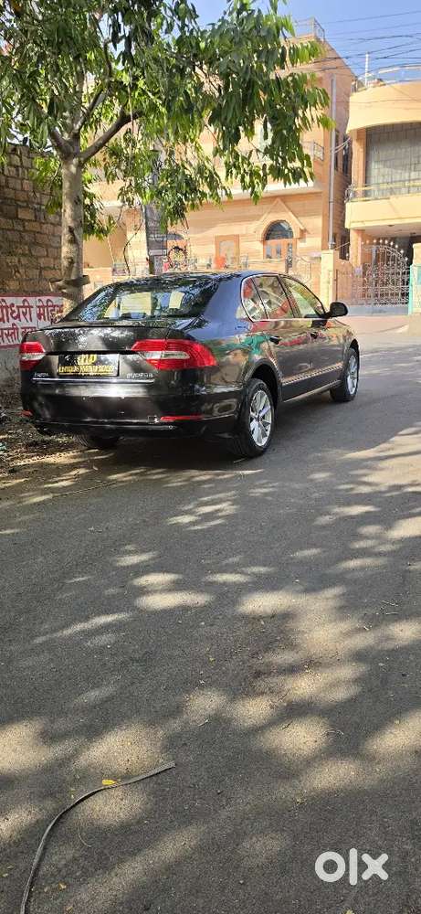 Skoda Superb 2014 Petrol Well Maintained