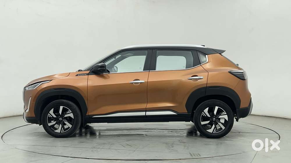 Nissan Magnite 1.0 Xv Premium Dual Tone, 2024, Petrol