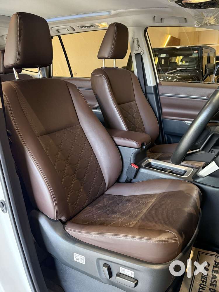 Toyota Innova Hycross 2.0 Zx (o) Hybrid 7 Str, 2025, Cng & Hybrids