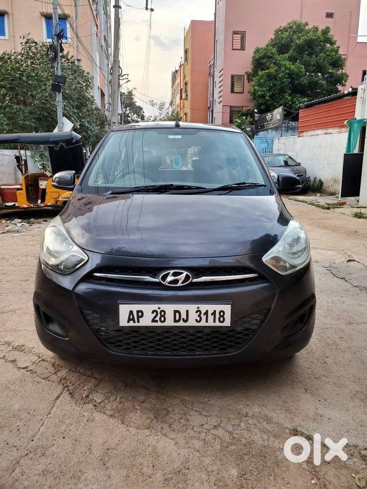 Hyundai I10 Sportz, 2011, Petrol