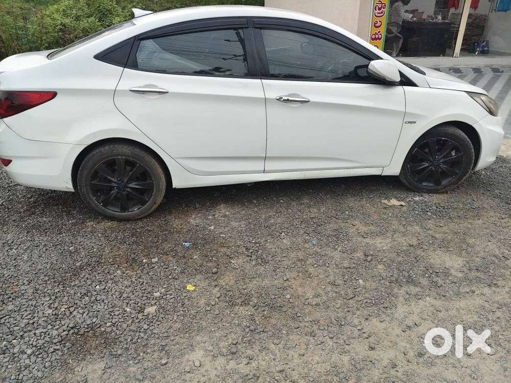 Hyundai Verna, 2013, Diesel