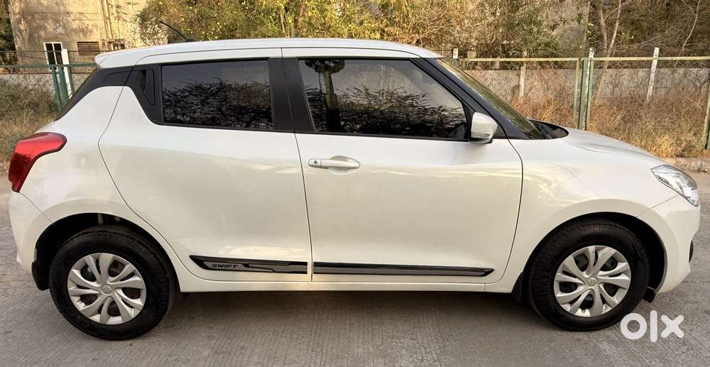 Maruti Suzuki Swift Vxi Optional, 2021, Petrol