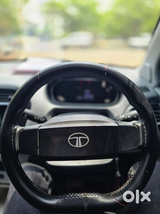 Tata Tiago 1.2 Revotron Xm, 2025, Petrol