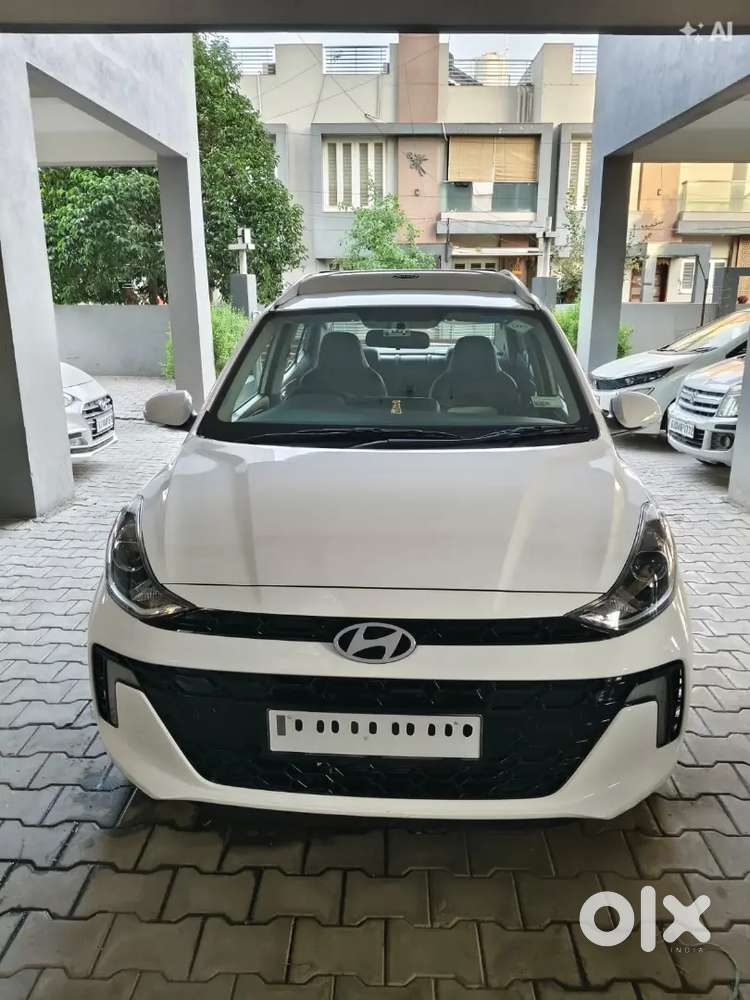 Hyundai Aura Sx 2016 Km Driven