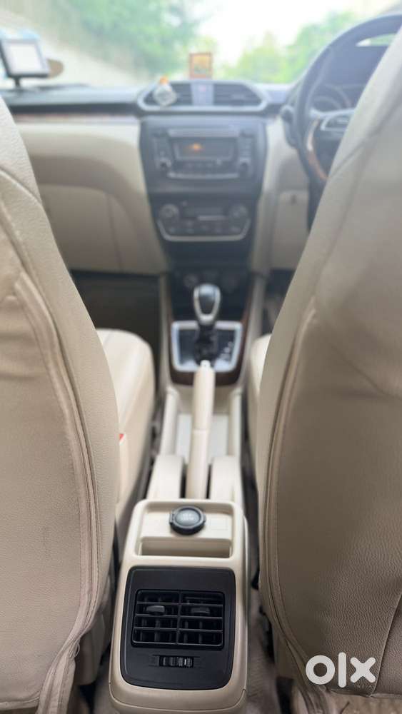 Maruti Suzuki Swift Dzire Amt Zxi, 2017, Petrol