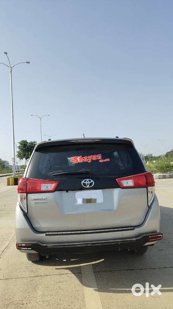 Toyota Innova Crysta [2020-ongoing] 2.7 Gx Mt 8 Str, 2024, Diesel