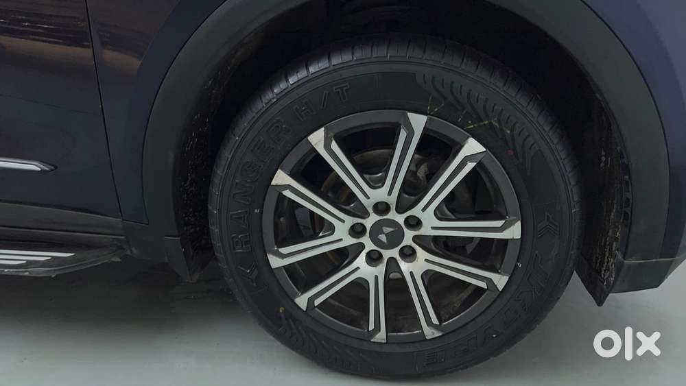 Mahindra Xuv700 2.0 Ax 7 Petrol At Luxury Pack Str, 2022, Petrol