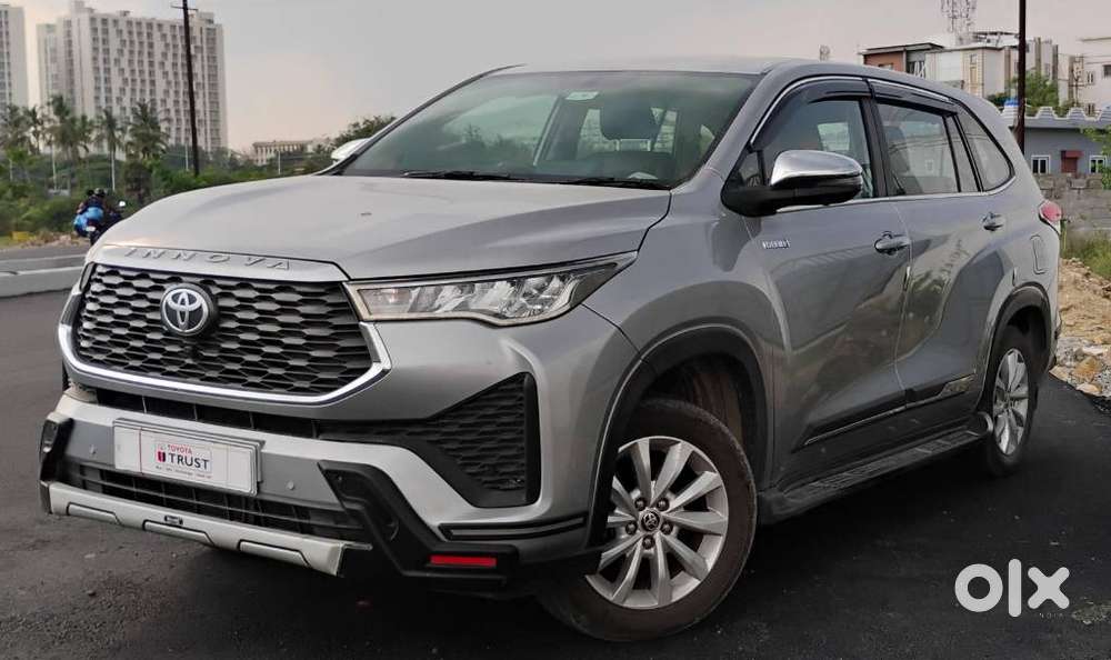 Toyota Innova Hycross 2.0 Vx Hybrid 7 Str, 2024, Petrol
