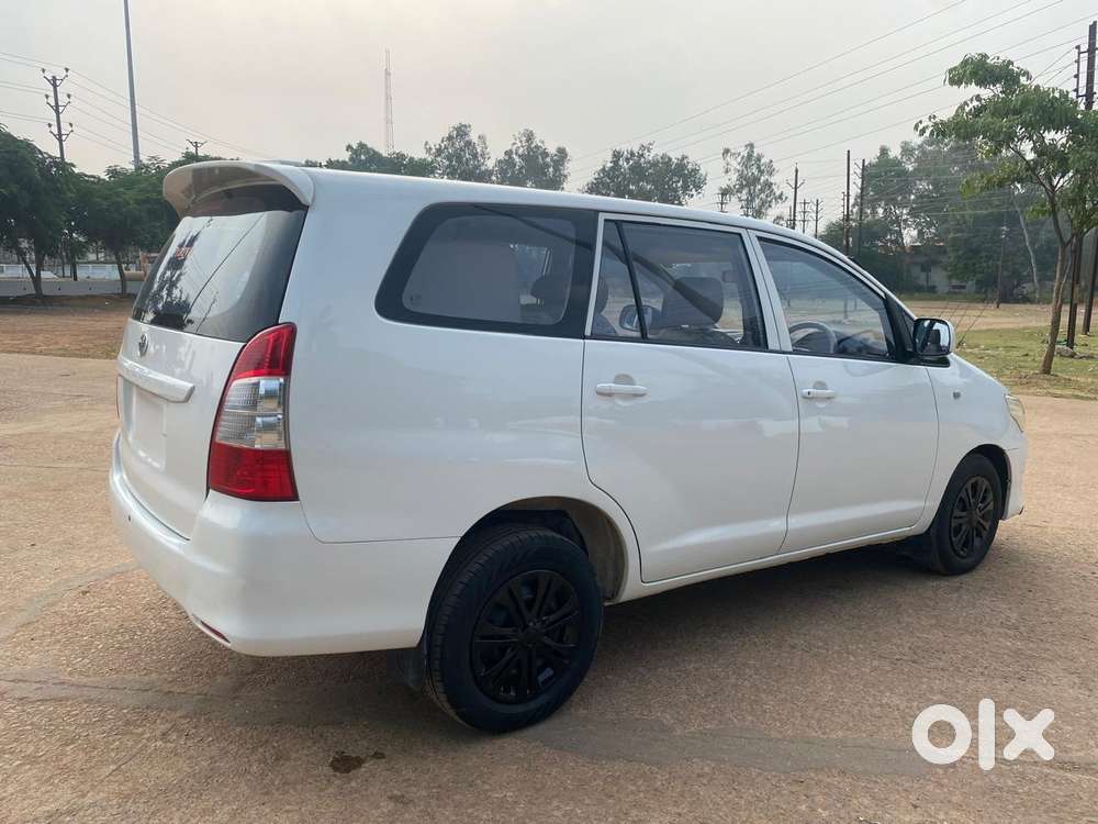 Toyota Innova 2.5 G (diesel) 8 Seater, 2016, Diesel