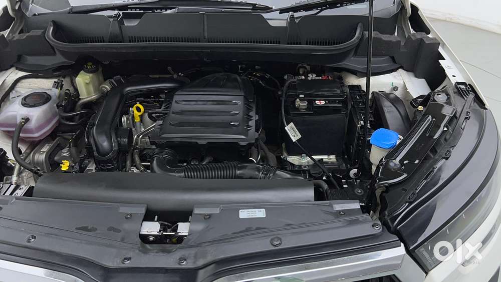 Skoda Kushaq Ambition 1.0l Tsi Mt, 2023, Petrol