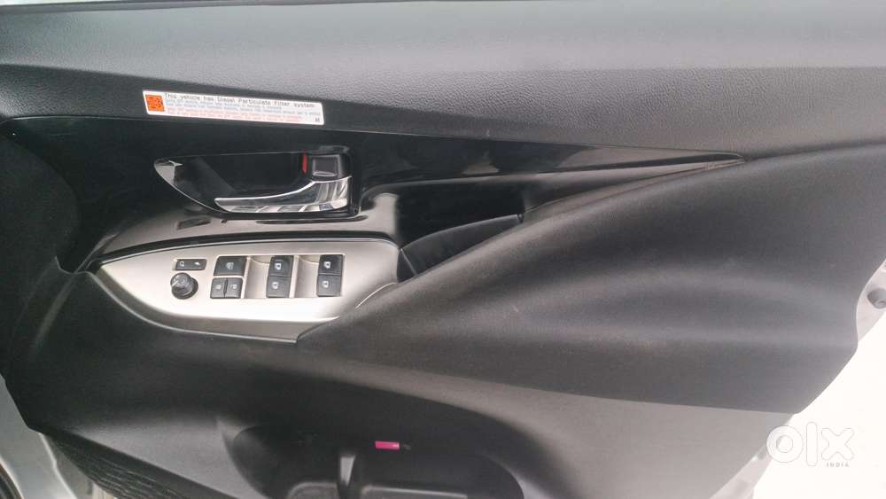 Toyota Innova Crysta [2020-ongoing] 2.4 Vx 8 Str, 2022, Diesel