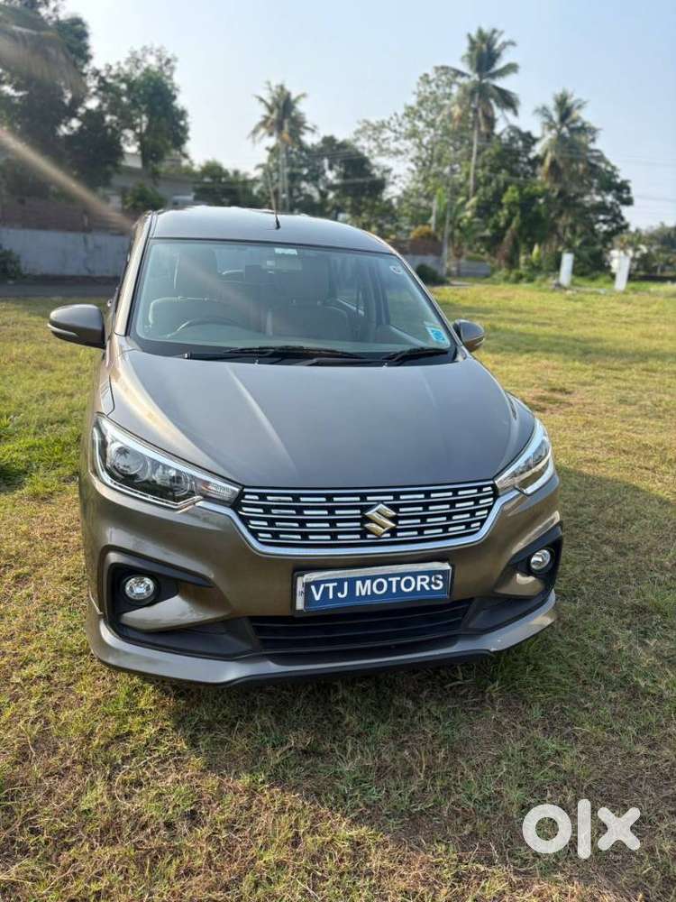 Maruti Suzuki Ertiga Vxi At Petrol, 2021, Petrol