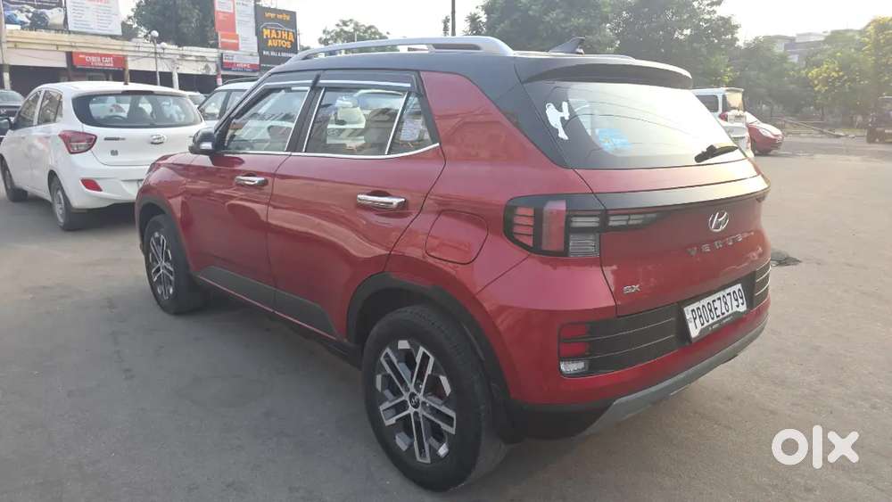 Hyundai Venue 2022 Diesel 90000 Km Driven