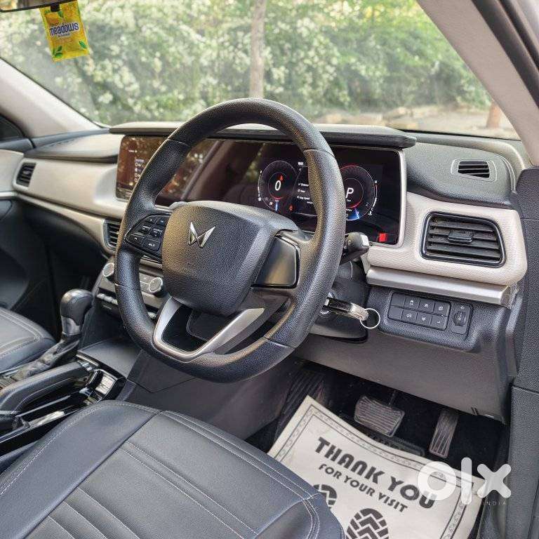 Mahindra Xuv700 2.2 Ax 5 Diesel At 7 Str, 2022, Diesel