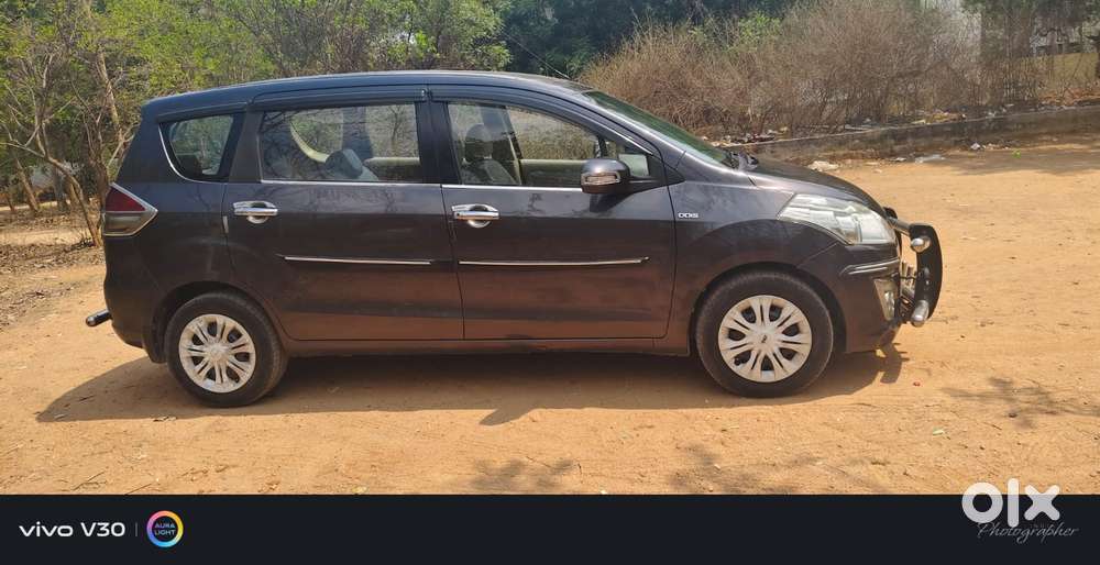 Maruti Suzuki Ertiga Vdi Shvs, 2013, Diesel