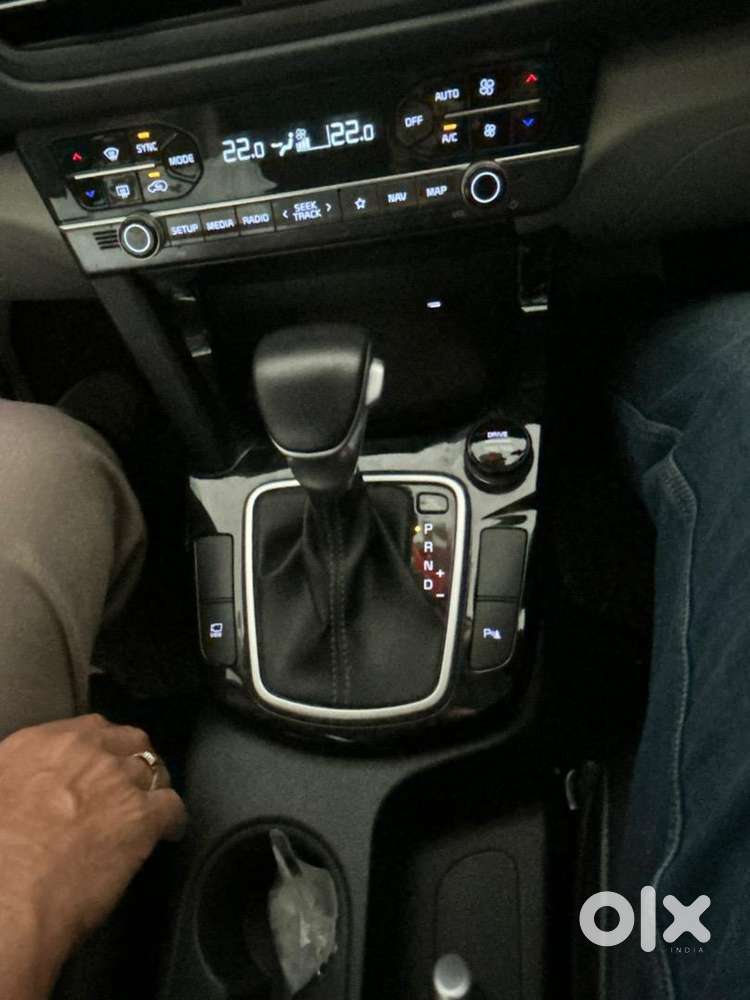 Kia Car Petrol 2023