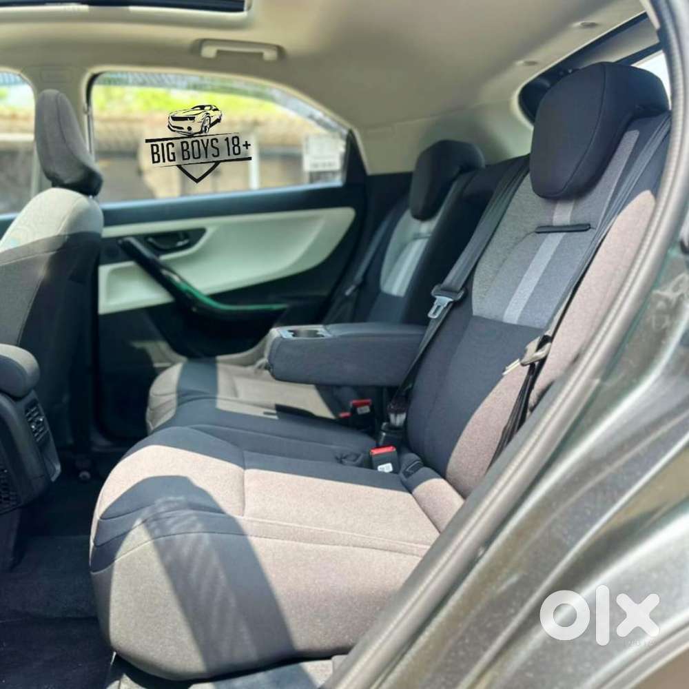 Tata Nexon Creative Plus S 1.2 Revotron Petrol 7dca Dt, 2025, Petrol