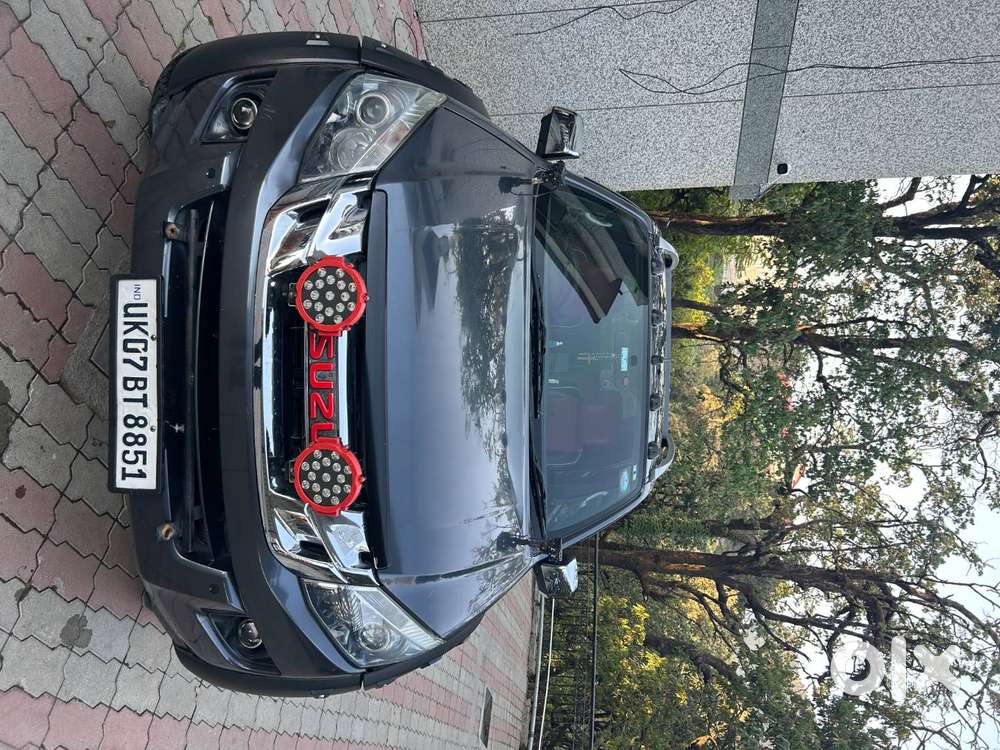 Isuzu D-max V-cross Diesel Good Condition