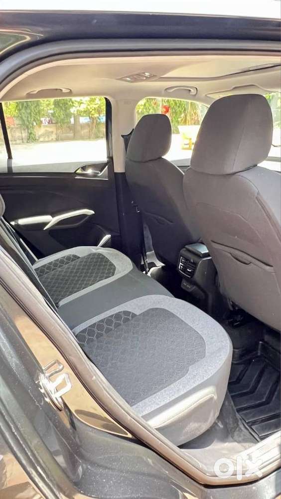 Skoda Kylaq Signature Plus At, 2026