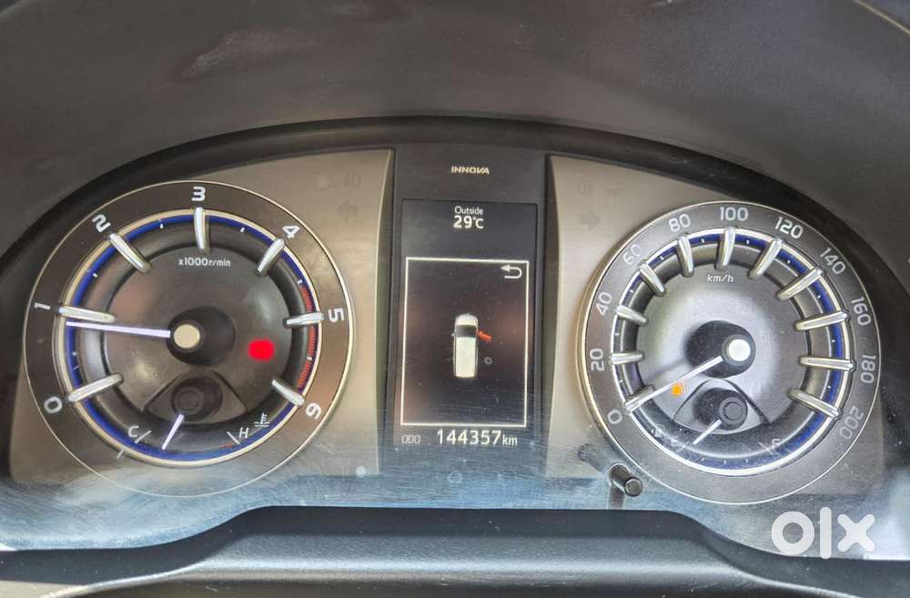 Toyota Innova Crysta 2.4 V 7 Str, 2017, Diesel