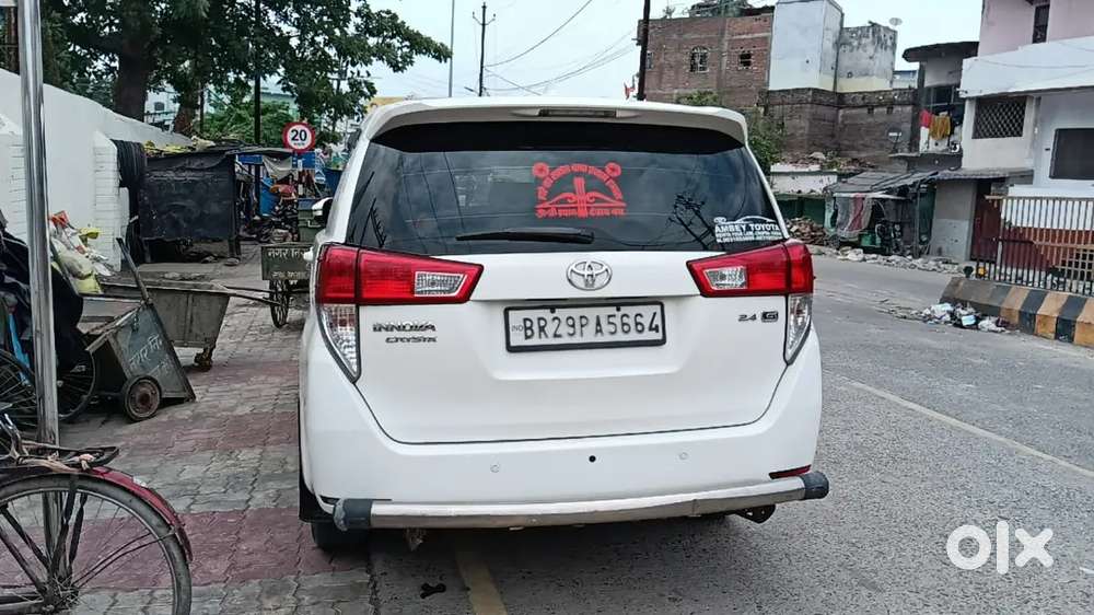 Toyota Innova Crysta 2018 Diesel 92000 Km Driven