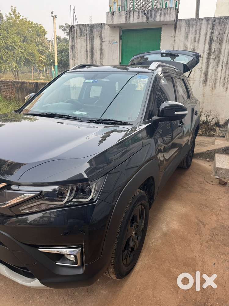 Maruti Suzuki Brezza 2023 Petrol Well Maintained
