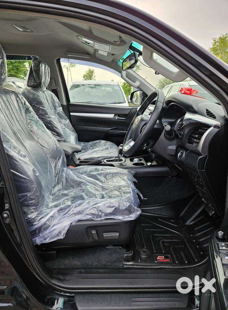 Toyota Hilux Black Edition Diesel Turbo Automatic, 2025, Diesel