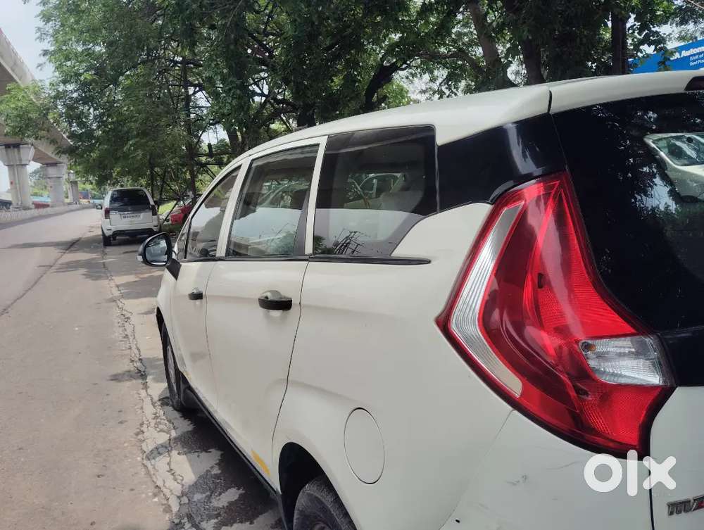 Mahindra Marazzo Diesel 2019