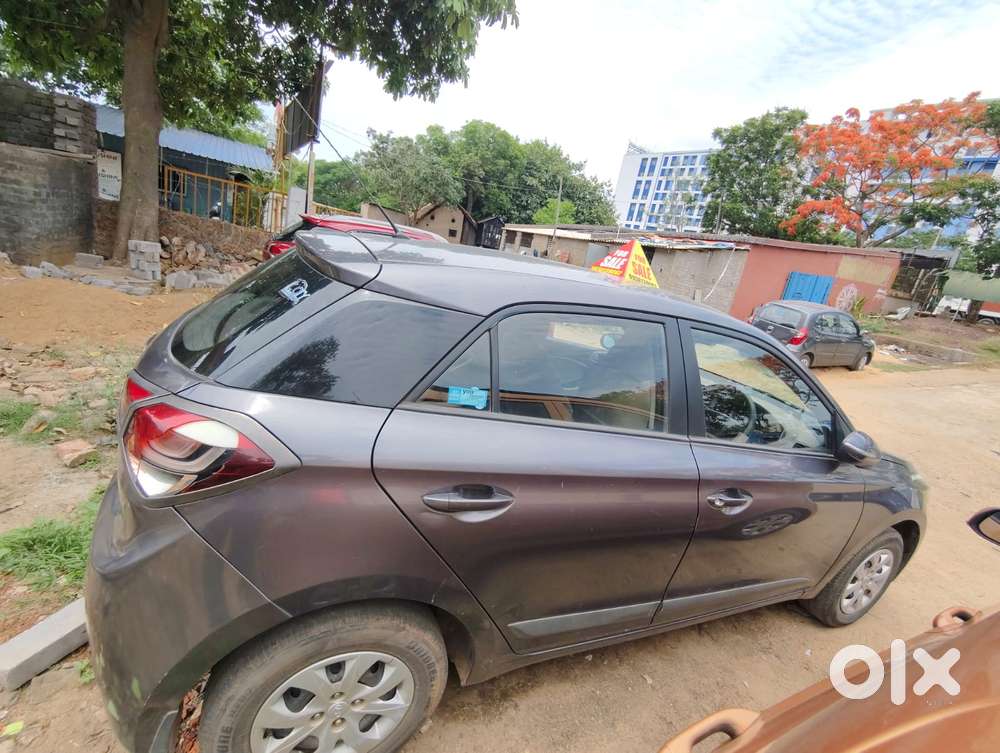 Hyundai I20 Sportz 1.2 Mt Dual Tone, 2016, Petrol