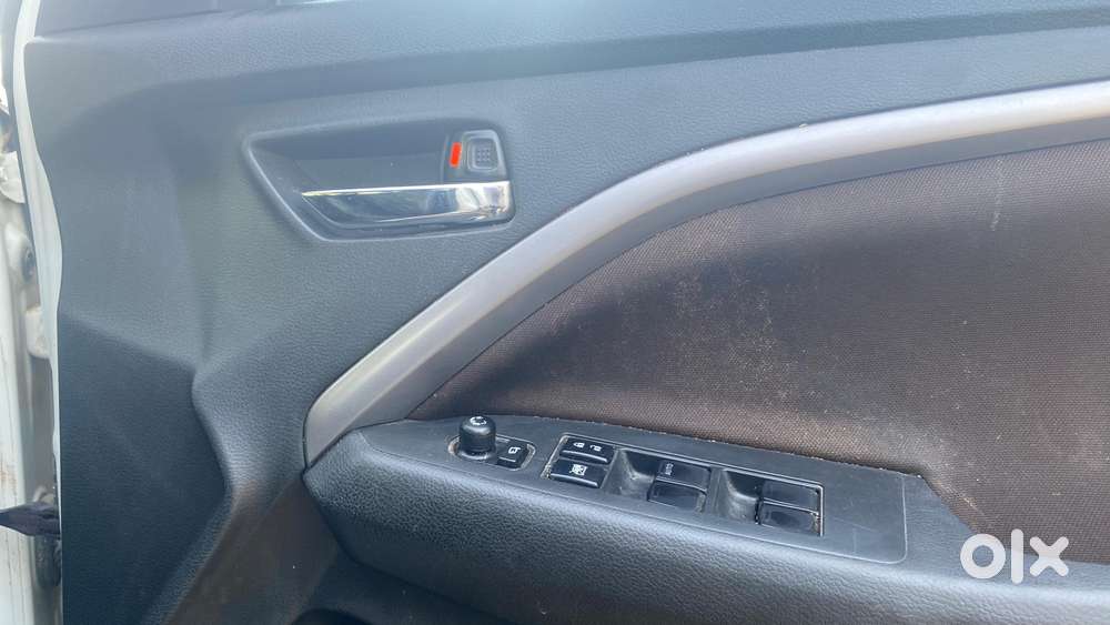 Maruti Suzuki Brezza 1.5 Zxi At Smart Hybrid, 2023, Petrol