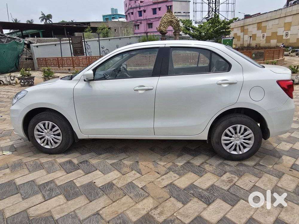 Maruti Suzuki Swift Dzire 1.3 Vxi, 2023, Petrol