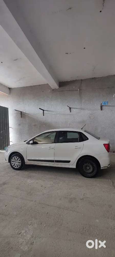 Volkswagen Ameo 2017 Petrol 40000 Km Driven