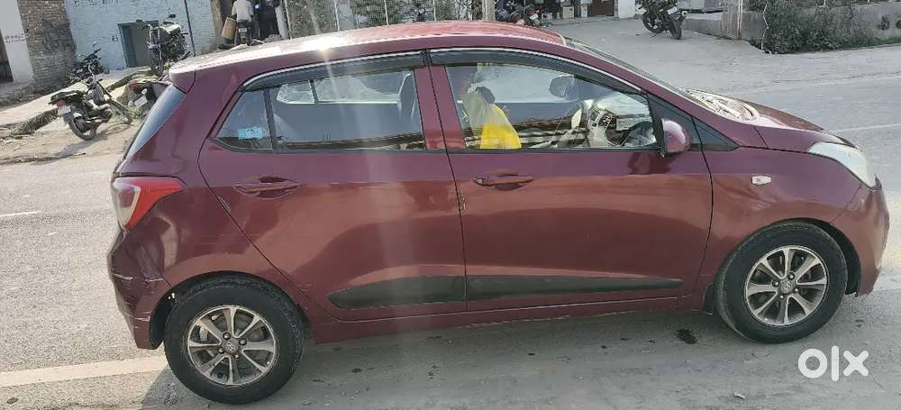 Hyundai Grand I10 2015 Diesel 83000 Km Driven