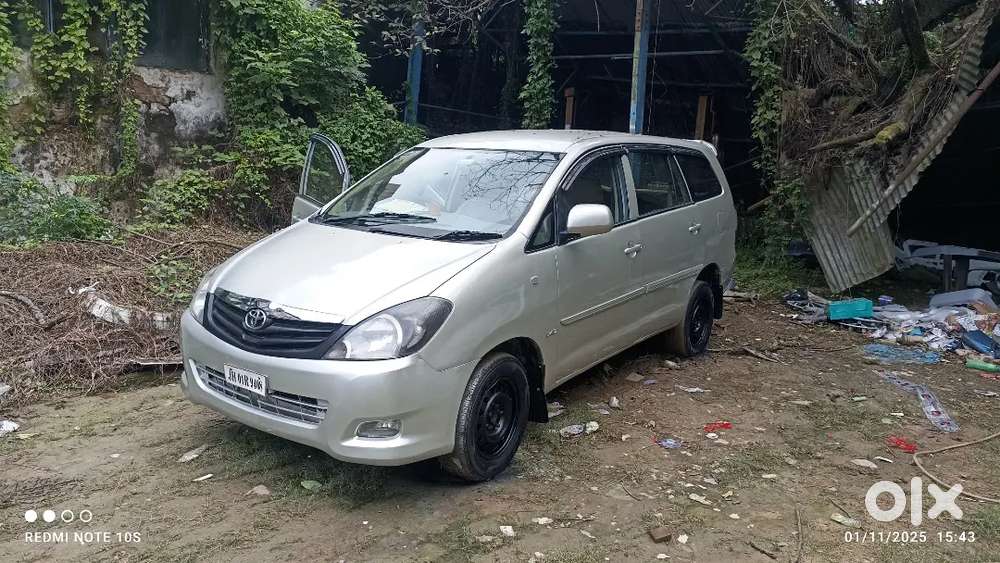 Toyota Innova 2.5 E 2006