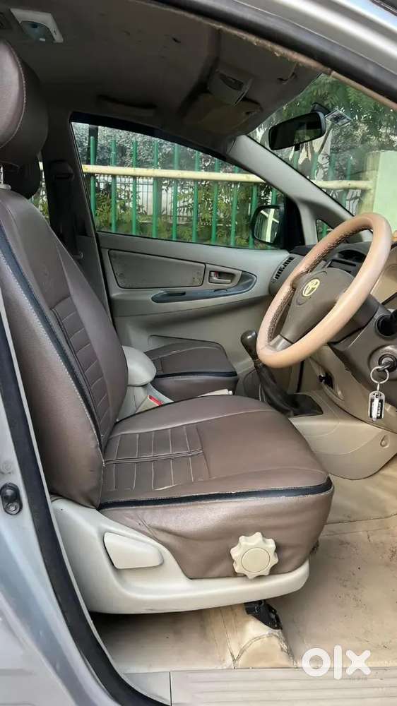 Toyota Innova Crysta 2009