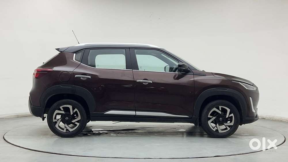 Nissan Magnite 1.0 Xv Premium, 2021, Petrol