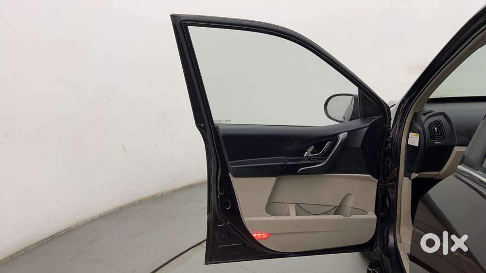 Mahindra Xuv500 2.2 W10, 2016, Diesel