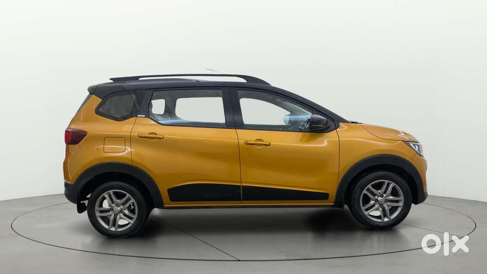 Renault Triber 1.0 Rxz Amt Dual Tone, 2021, Petrol