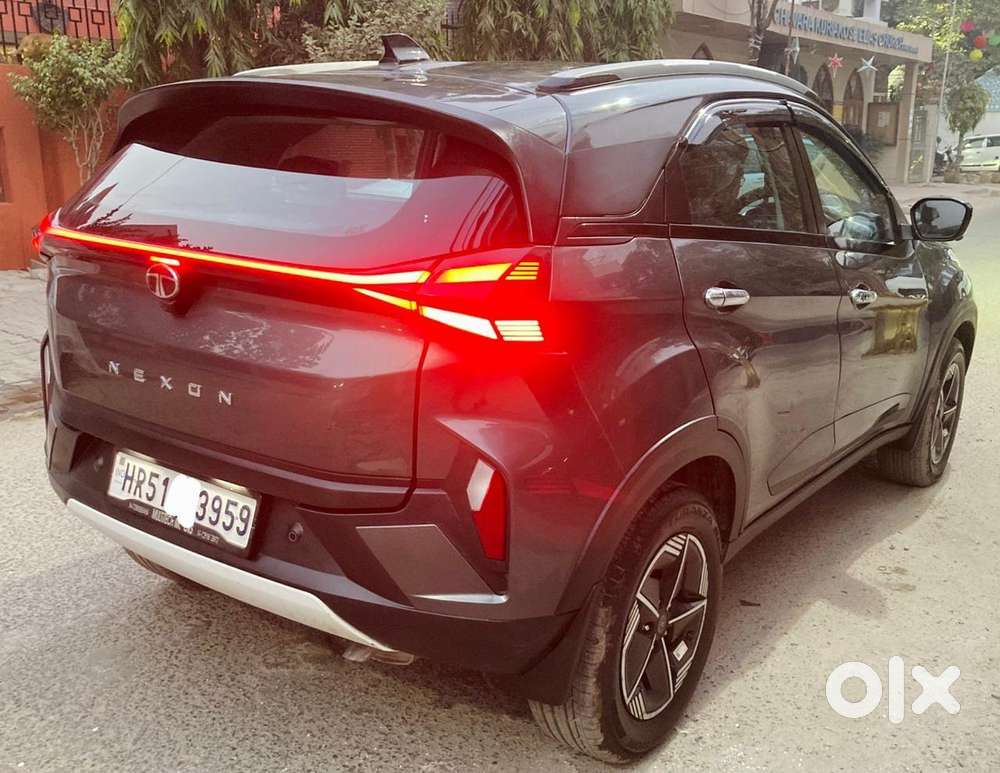 Tata Nexon Creative Plus 1.2 Revotron Petrol 6 Mt, 2024, Petrol