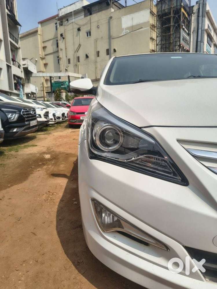 Hyundai Verna [2015-2017] Fluidic 4s 1.6 Crdi Sx (o), 2015, Diesel