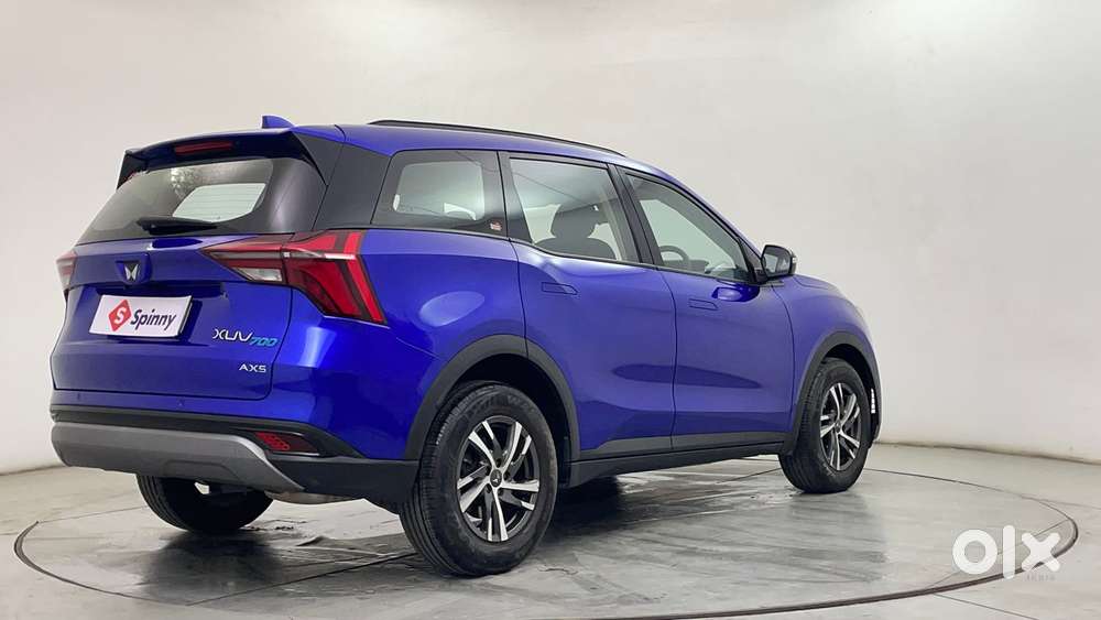 Mahindra Xuv700 2.0 Ax 5 Petrol Mt Str, 2022, Petrol