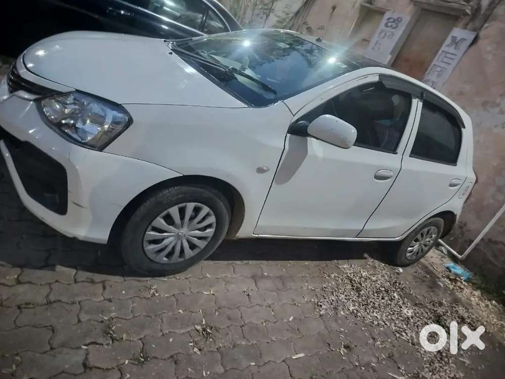 Toyota Etios Liva J 2014