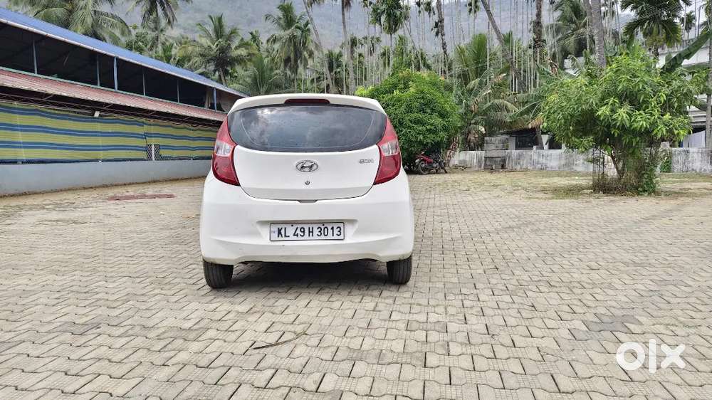 Hyundai Eon 2017 Petrol 80000 Km Driven