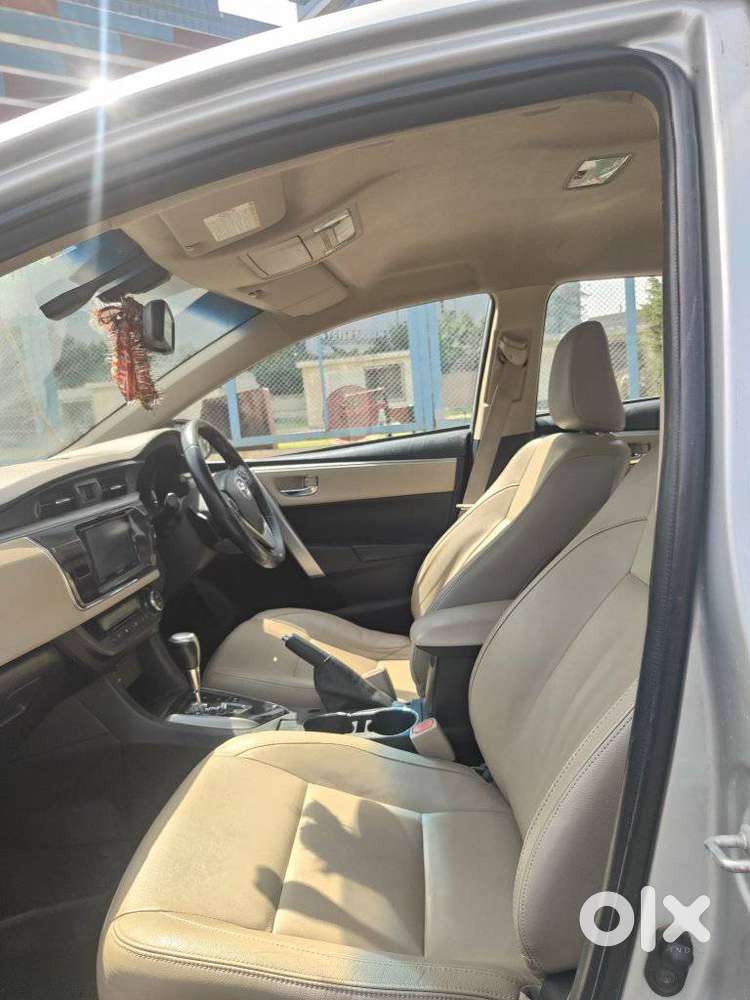 Toyota Corolla Altis 1.8 J, 2017, Petrol