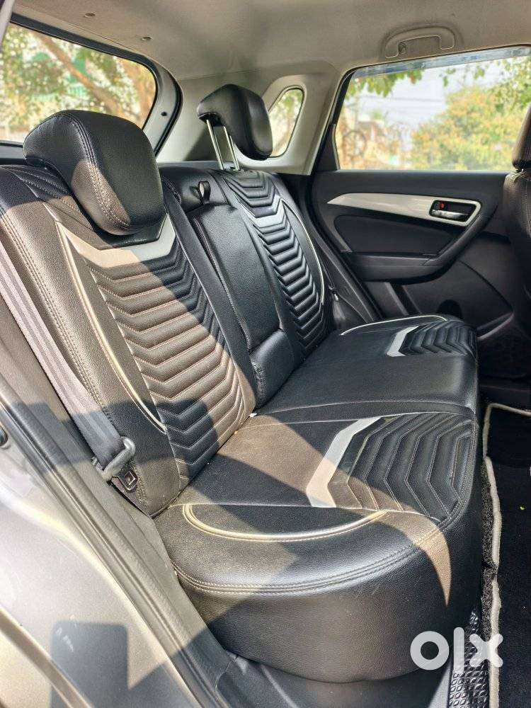 Maruti Suzuki Vitara Brezza Zxi + Mt Dual Tone, 2020, Petrol