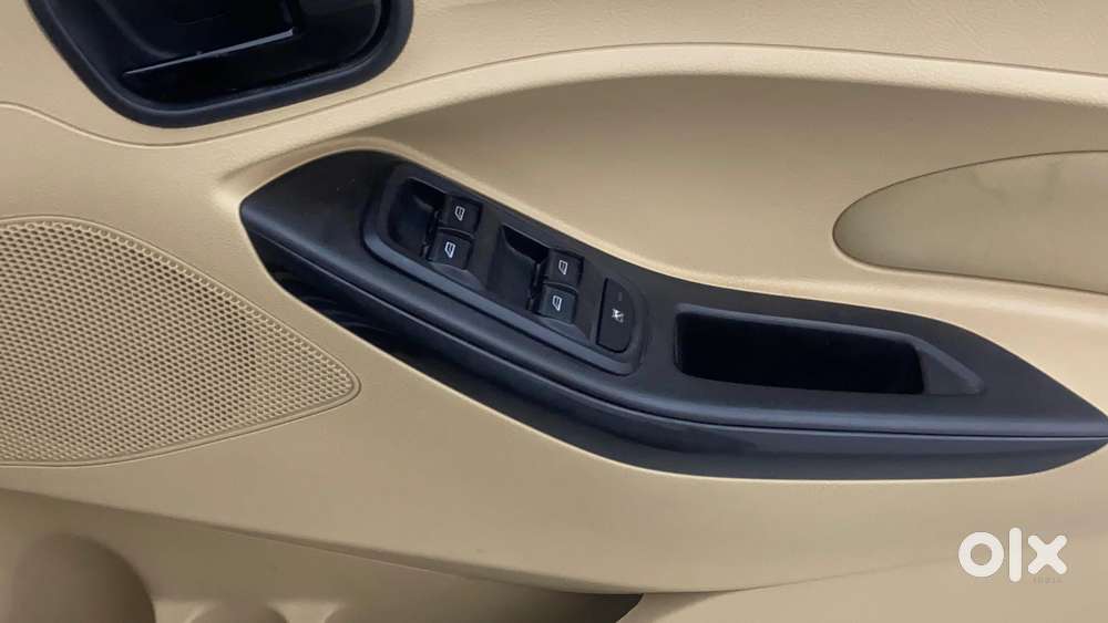 Ford Figo Aspire Titanium, 2016, Petrol