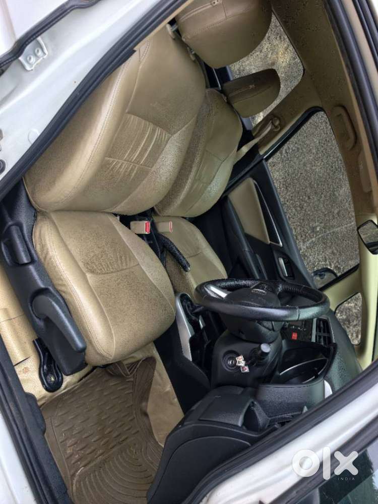 Honda Jazz 1.2 V I Vtec Privilege, 2016, Petrol