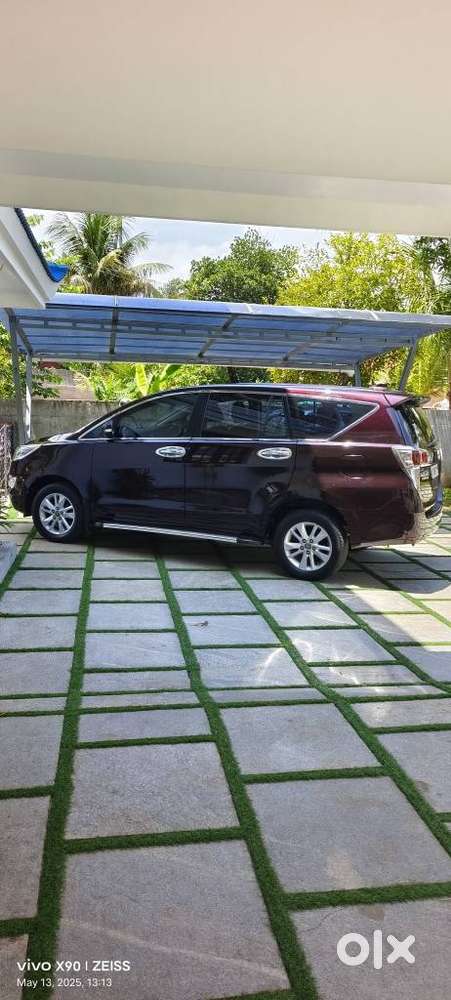 Toyota Innova Crysta 2.4 G Mt, 2017, Diesel