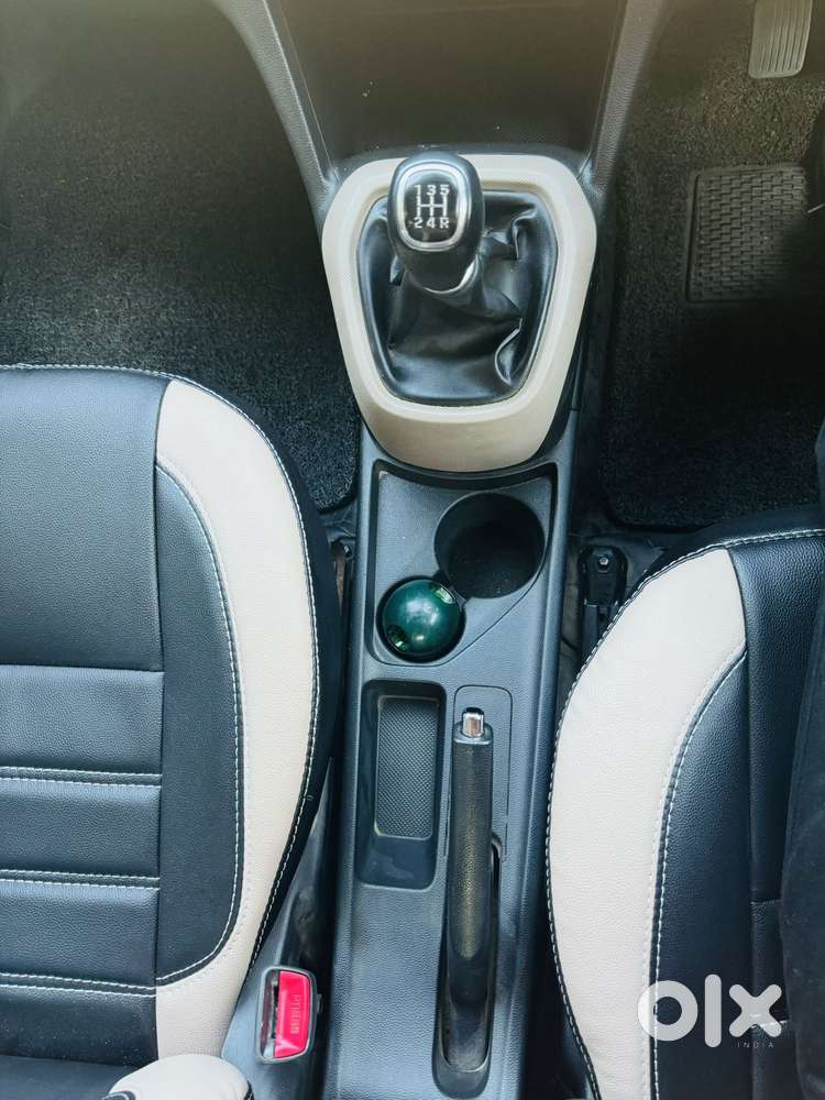 Hyundai Grand I10 Sportz, 2017, Petrol