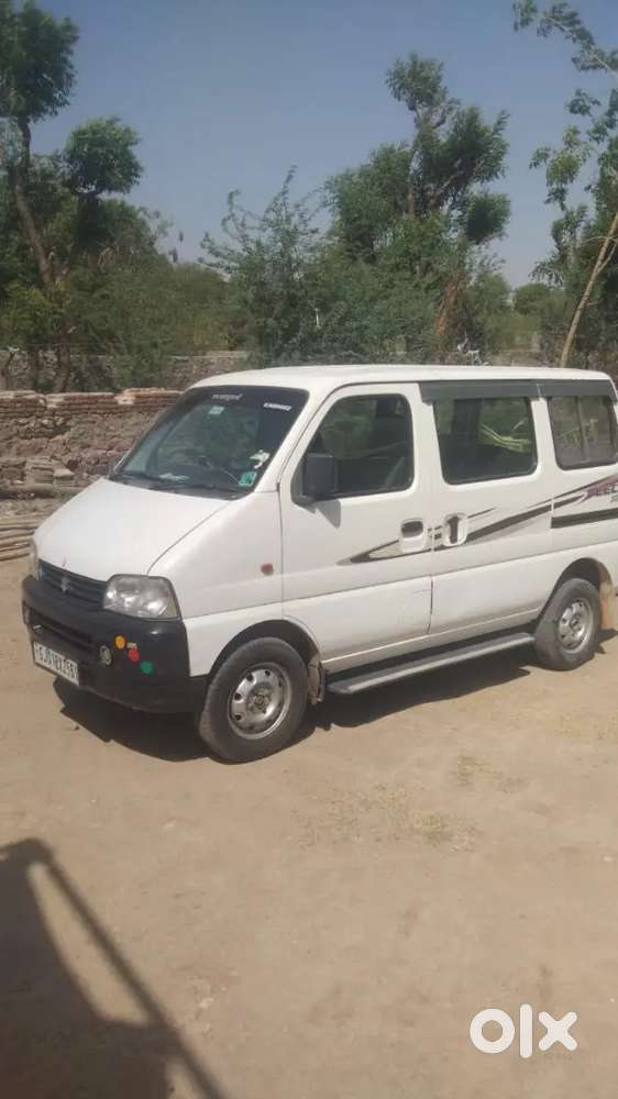 Maruti Suzuki Eeco 2017 Petrol 132000 Km Driven
